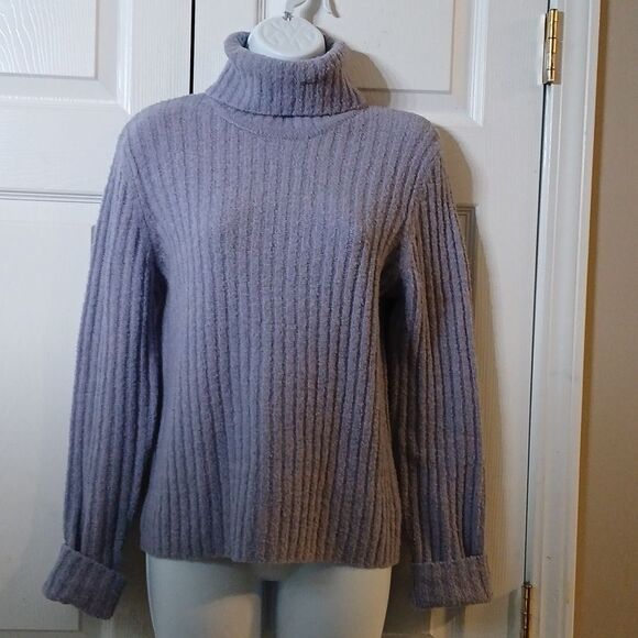 The Limited lilac light purple turtleneck sweater Sz L - Picture 1 of 5